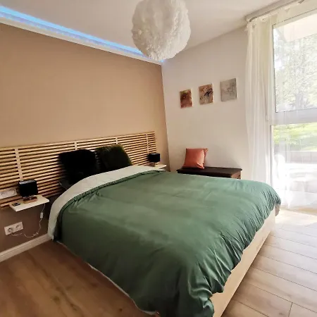 Bel Avec Jardin Privé Au Calme Appartement *